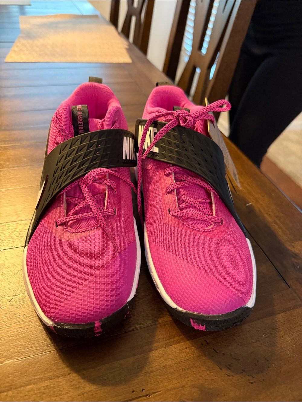 Nike Team Hustle D 12 GS Laser Fuchsia Pink Basketball Shoes Youth 6.5Y - Picture 9 of 13